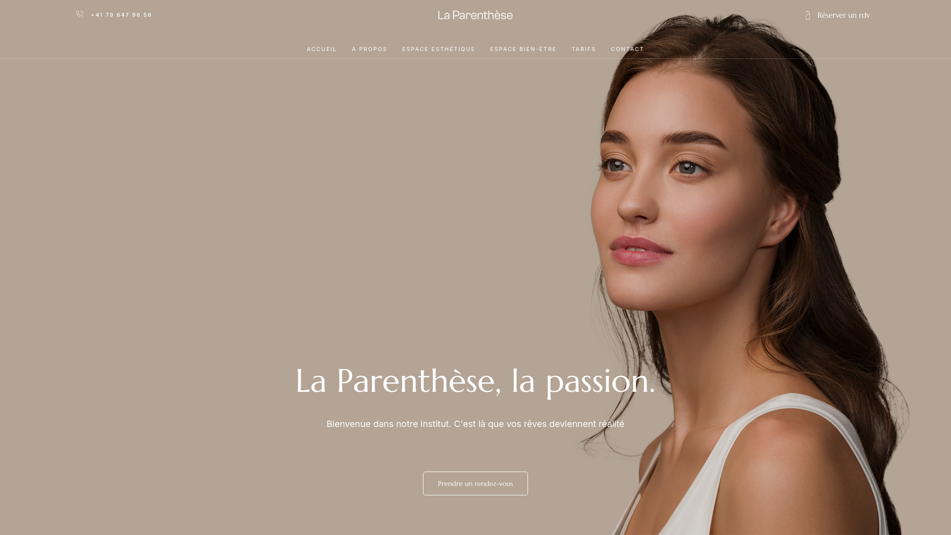 Capture d'écran de La Parenthèse
Entre Passion et Expertise.
Bienvenue dans notre institut.
C'est là que vos rêves deviennent réalité.