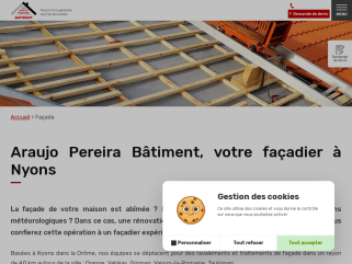 Rénovation de Façade par Araujo Pereira Bâtiment: Expertise en Façadier à Nyons, Drôme - Services de Ravalement, Peinture et Jointement