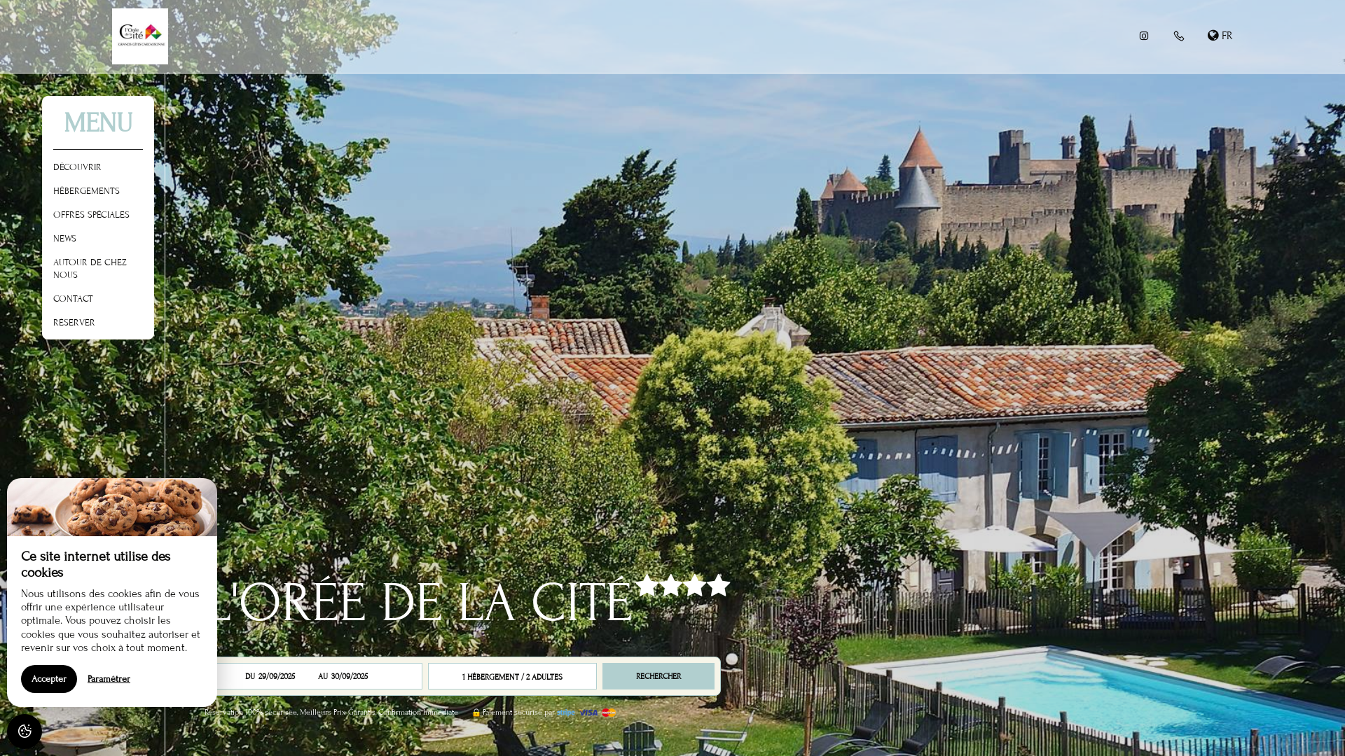 Capture d'écran de Orée de la Cité, gites de grande capacité à Carcassonne avec piscine - Gîtes de charme  de 6 à 22 personnes. A l'Orée de la Cité de Carcassonne. 